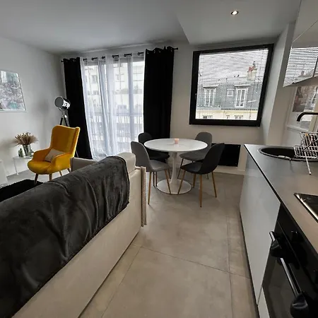 Cozy Two-room Apartamento